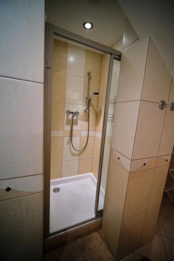Apartament Przy Beczce 코바리 외부 사진