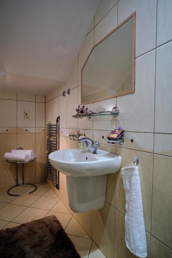 Apartament Przy Beczce 코바리 외부 사진
